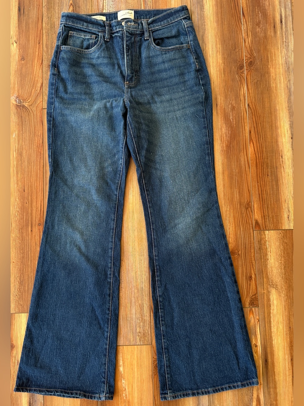 Universal Thread Dark Blue Boot-Cut Jeans